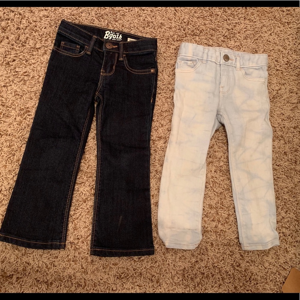 Two pairs of toddler denim jeans, 1 dark & 1 light